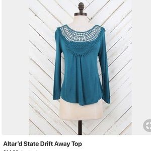 NWT Altar'd State crochet detail top❤️❤️❤️❤️